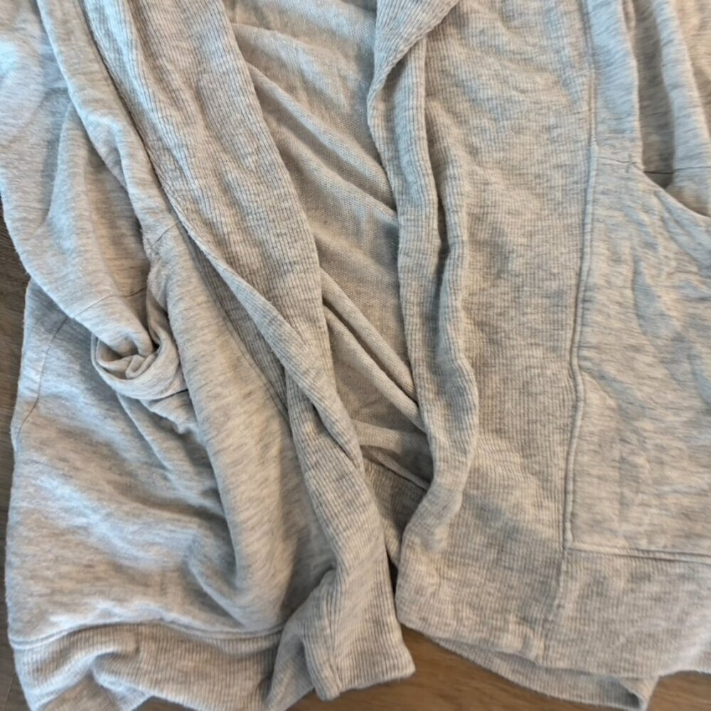 ** Athleta Studio Wrap Size small in Heathered Light Gray Style 228813 - Picture 5 of 10
